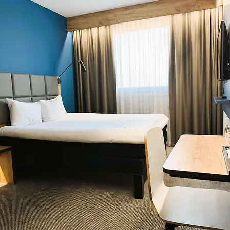 Ibis Katowice - 2*