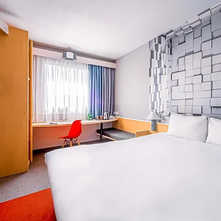 Ibis Katowice - 2*