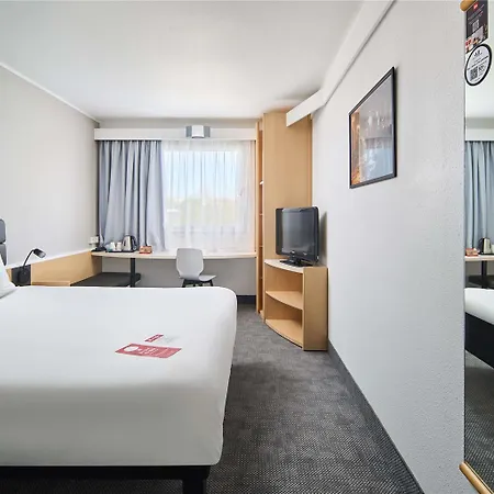 Ibis Katowice - Отель