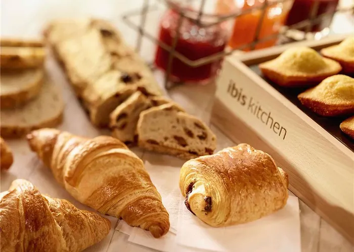 酒店 卡托维兹 - 扎布热宜必思酒店 2*