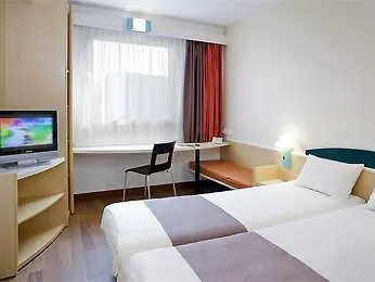 Ibis Katowice - 2*